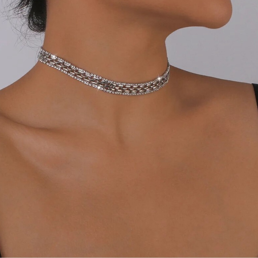 Unique Geometric Rhinestones Square Chain. - Picture 2 of 6
